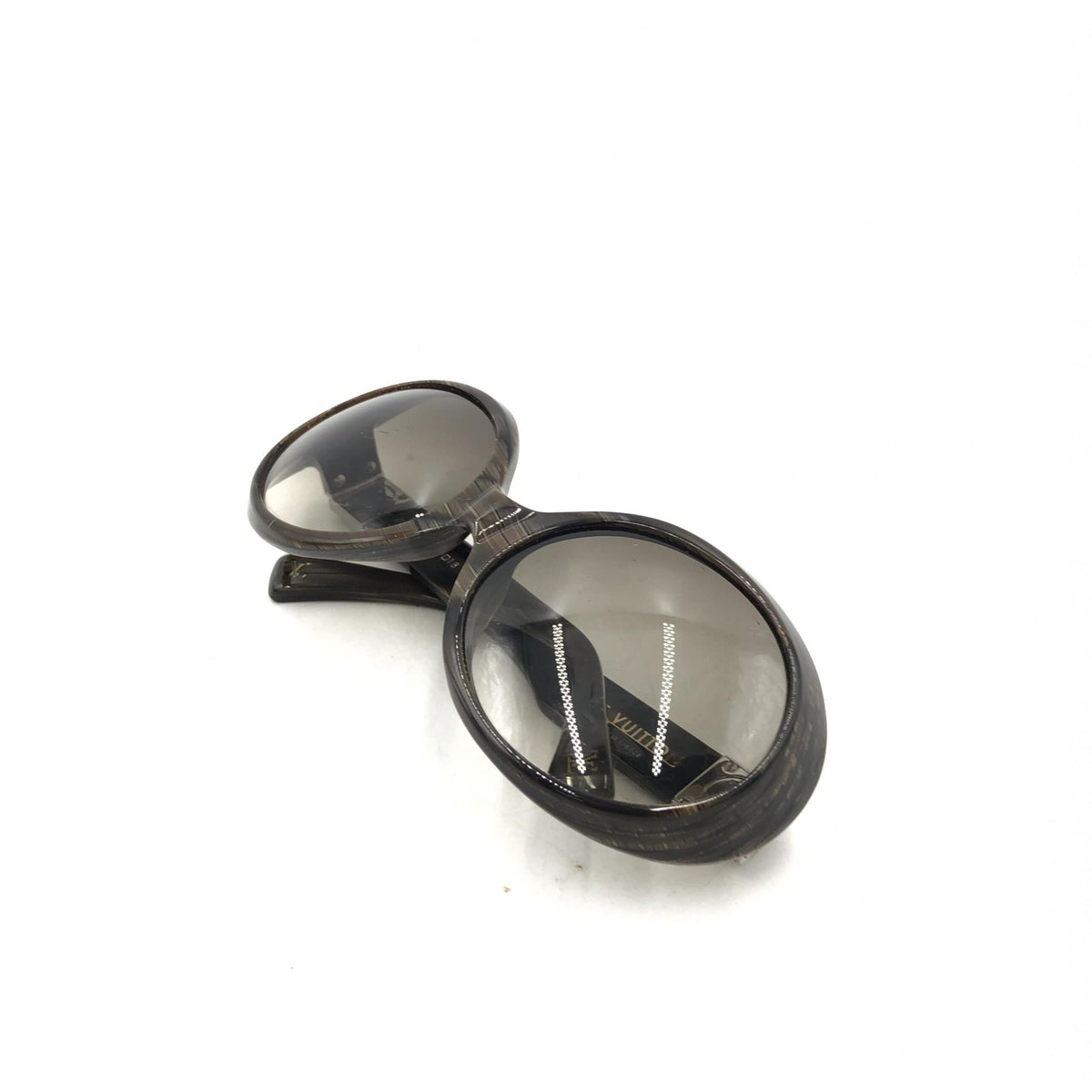 Louis Vuitton Suspense BugEye Sunglases, Polorized